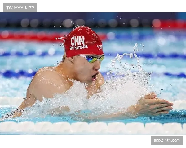 男子蛙泳竞争白热化,三位选手差距仅0.27秒